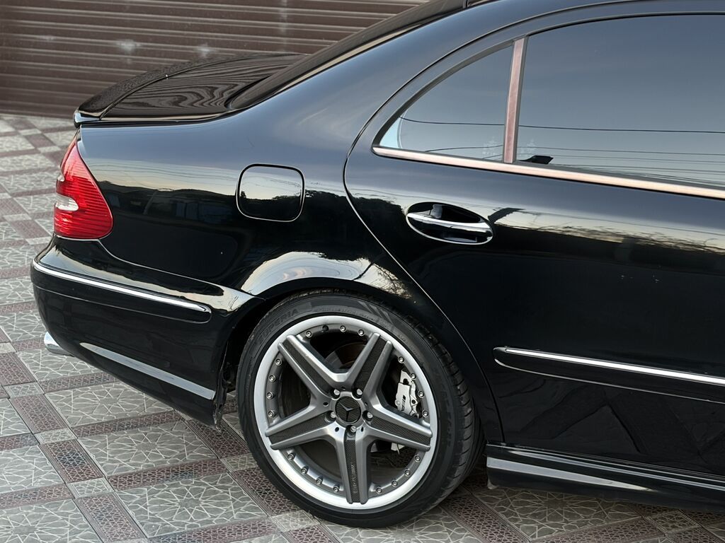 Mercedes-Benz E-класс AMG: 2004 г., 5.5 л, Автомат, Бензин, Седан: фото 7