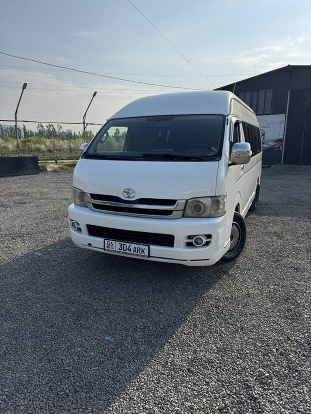 Toyota Hiace: 2008 г., 2.7 л, Механика, Дизель, Минивэн: фото 1