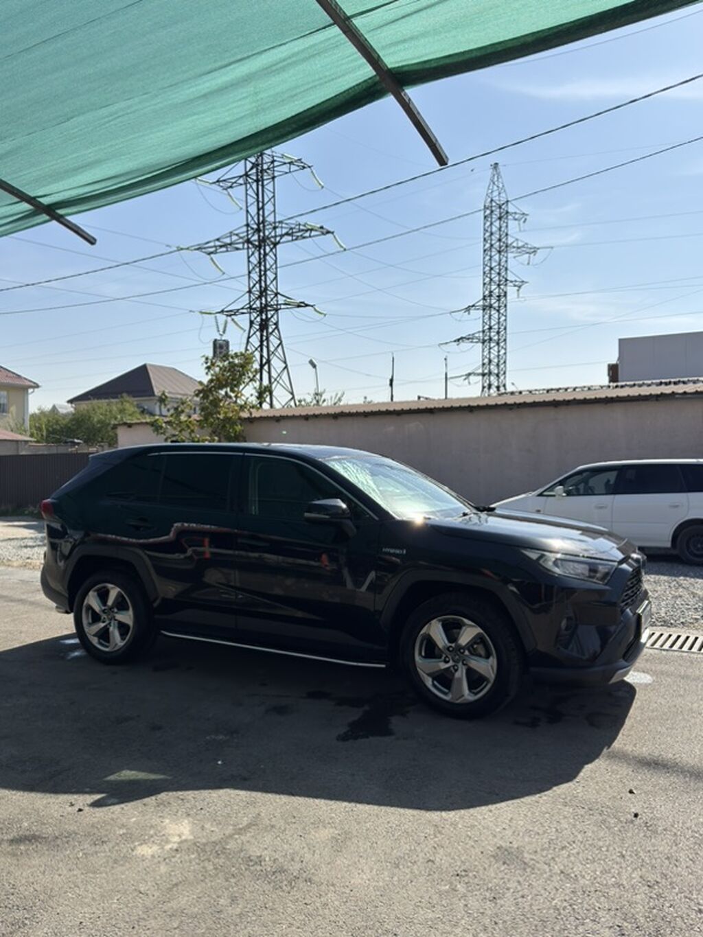 Toyota RAV4: 2020 г., 2.5 л, Вариатор, Гибрид, Кроссовер: фото 2