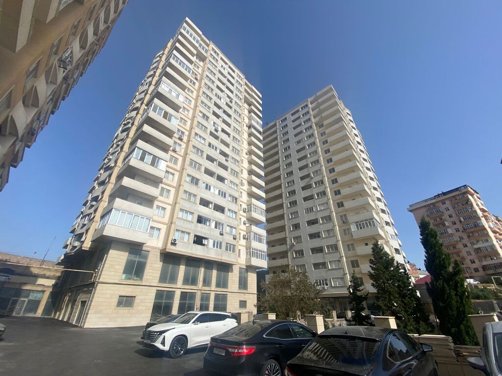 3 otaqlı, Yeni tikili, 131 kv. m