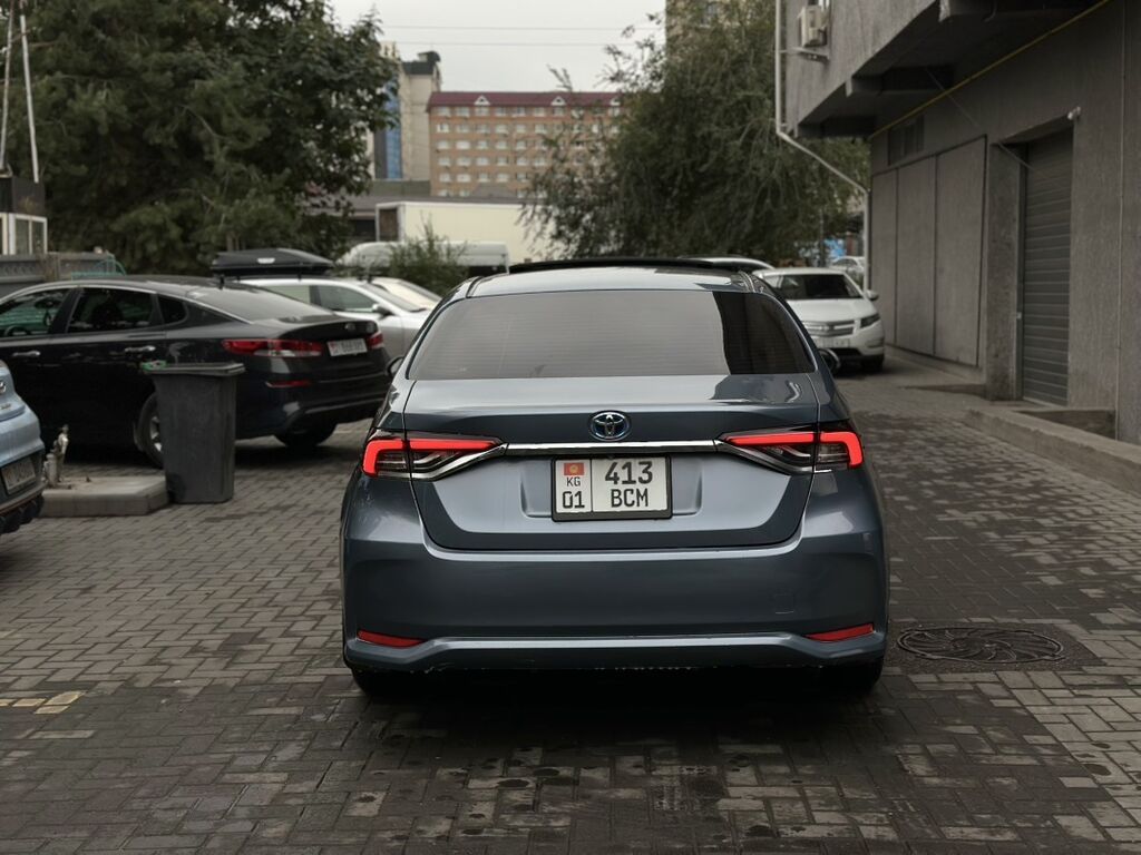Продам Toyota Corolla 2020, гибрид, 1.8 л, автомат: фото 5