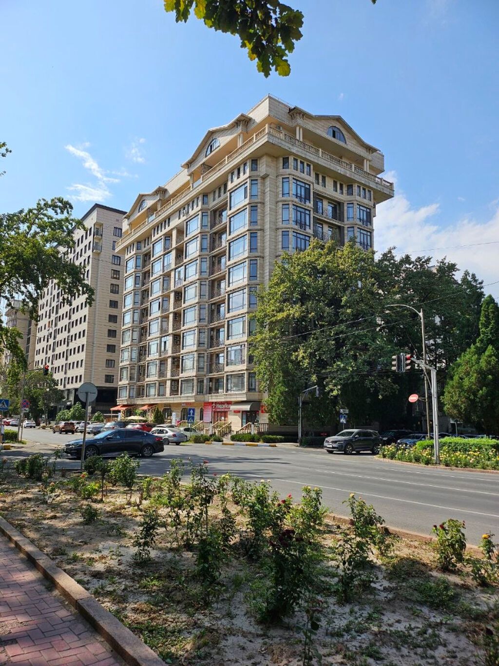 3 комнаты, 175 м², Индивидуалка, 3 этаж: фото 3