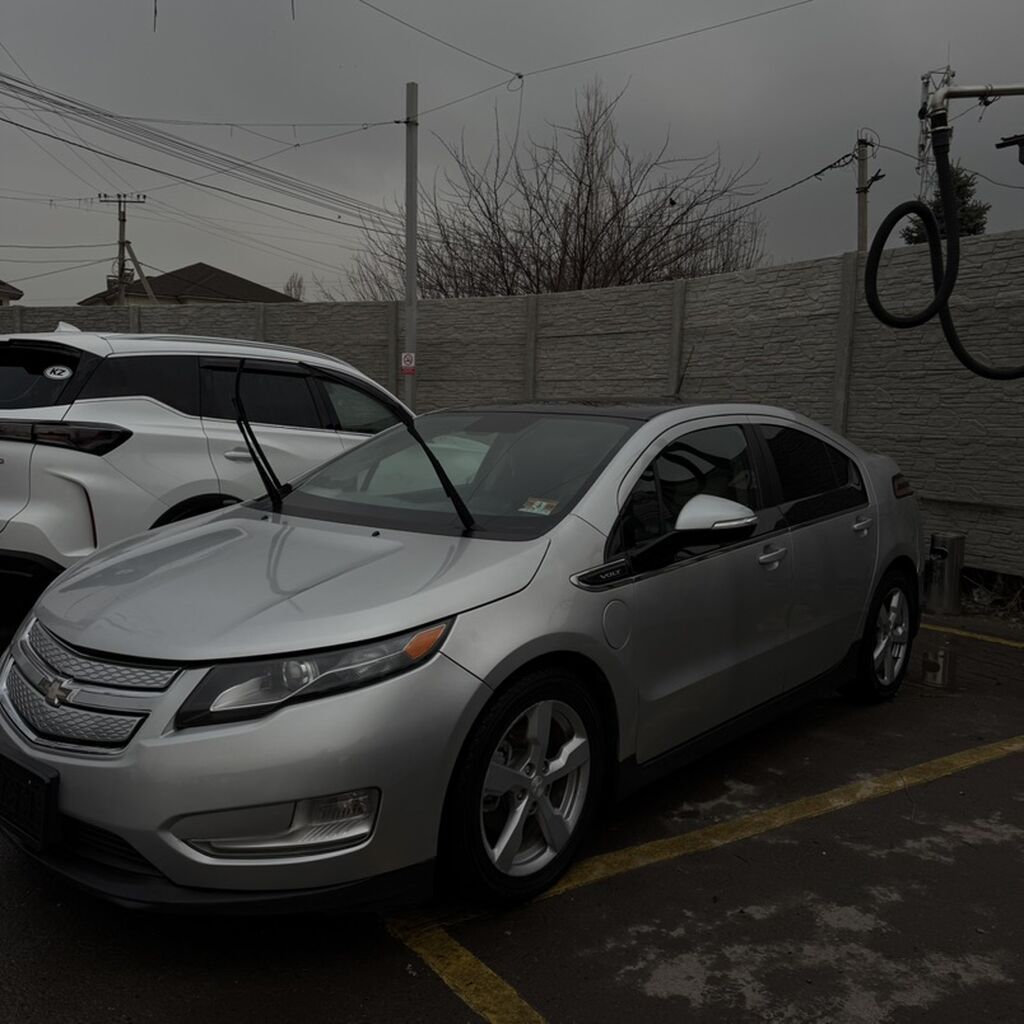 Chevrolet Volt: 2012 г., 1.4 л, Автомат, Гибрид, Хэтчбэк: фото 5