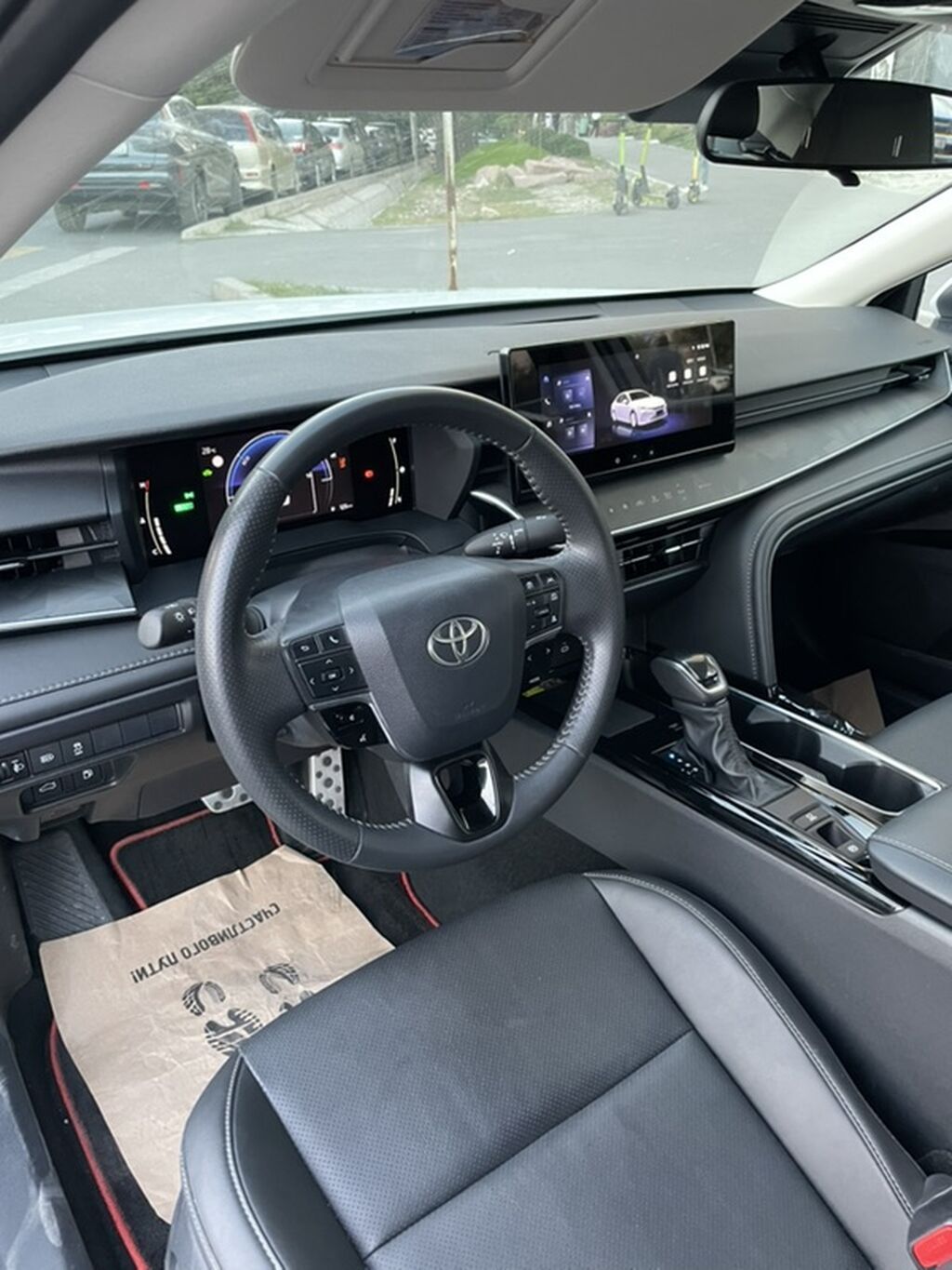 Toyota Camry: 2025 г., 2 л, Автомат, Гибрид, Седан: фото 5