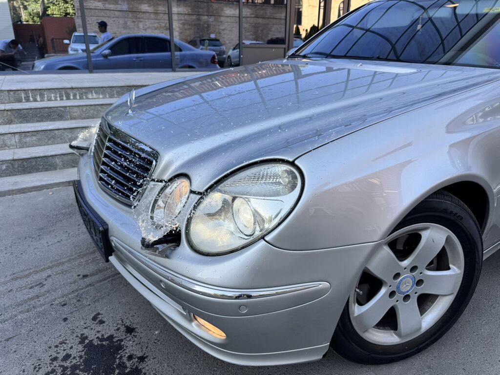 Mercedes-Benz E-Class: 2004 г., 3.2 л, Автомат, Бензин, Седан: фото 7