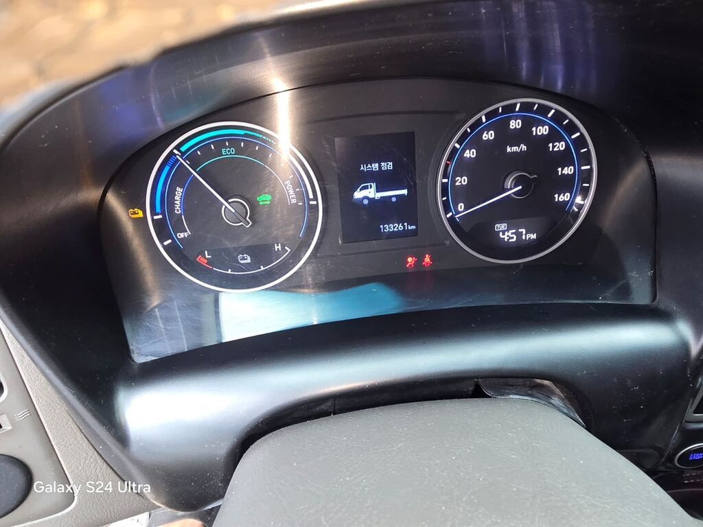 Hyundai Elantra: 2021 г., Гибрид, Седан: фото 2