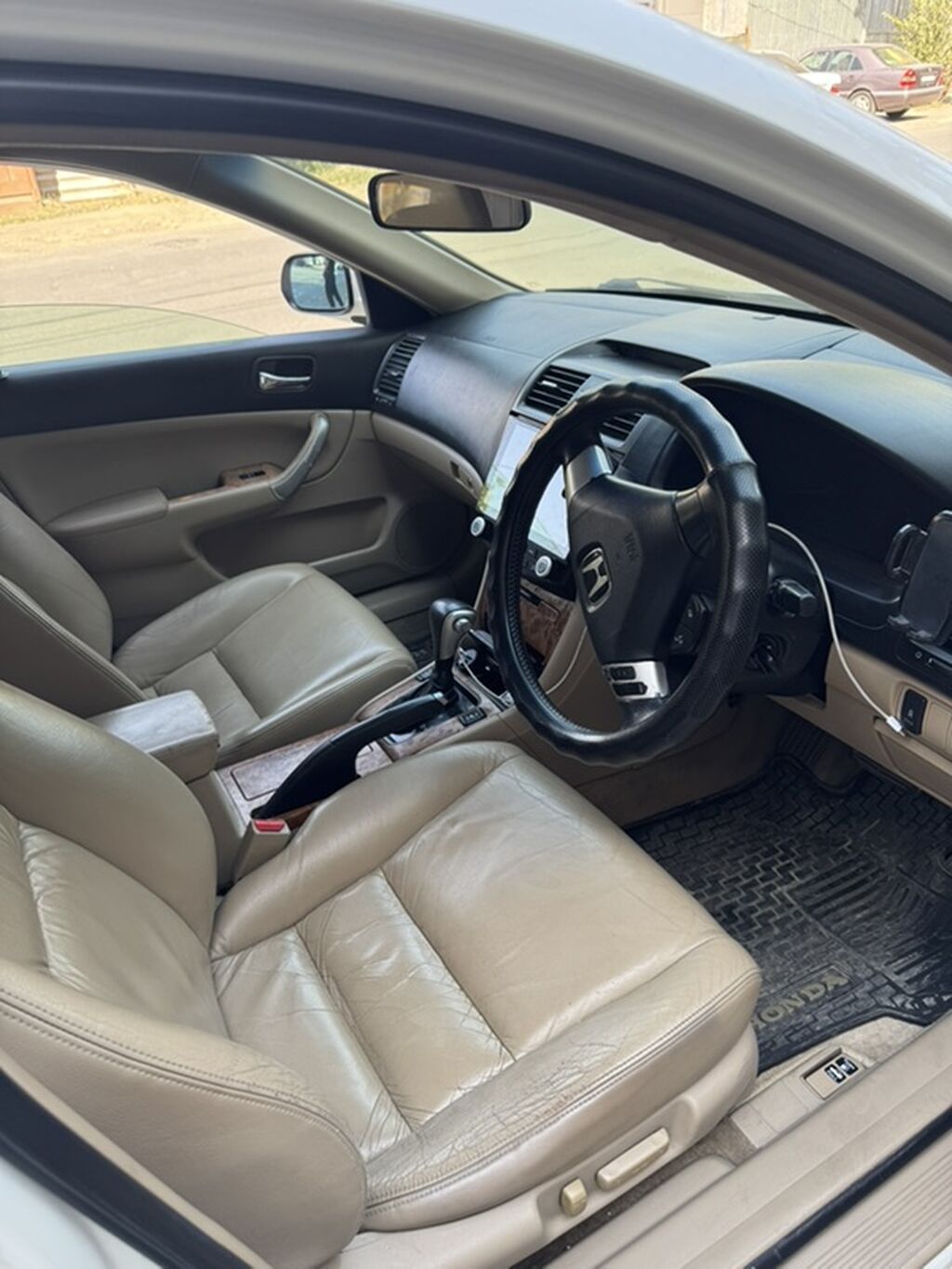 Honda Accord: 2003 г., 2 л, Автомат, Бензин, Седан: фото 3