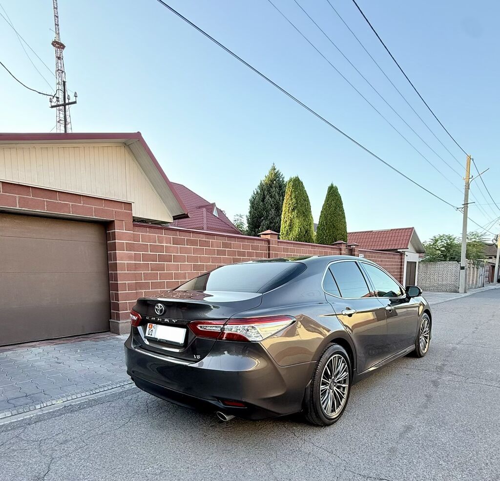 Toyota Camry: 2018 г., 3.5 л, Автомат, Бензин, Седан: фото 6