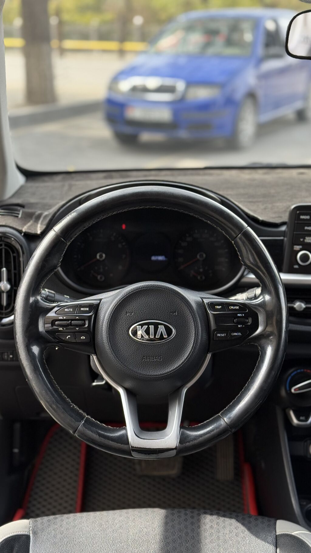 Kia Morning: 2017 г., 1 л, Автомат, Бензин, Хэтчбэк: фото 8