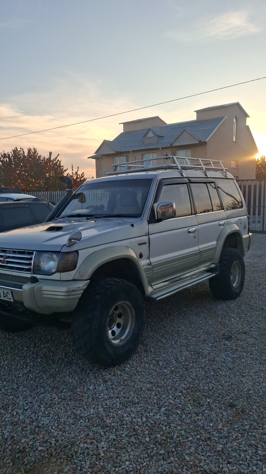 Mitsubishi Pajero: 1996 г., 2.8 л, Автомат, Дизель, Внедорожник: фото 3