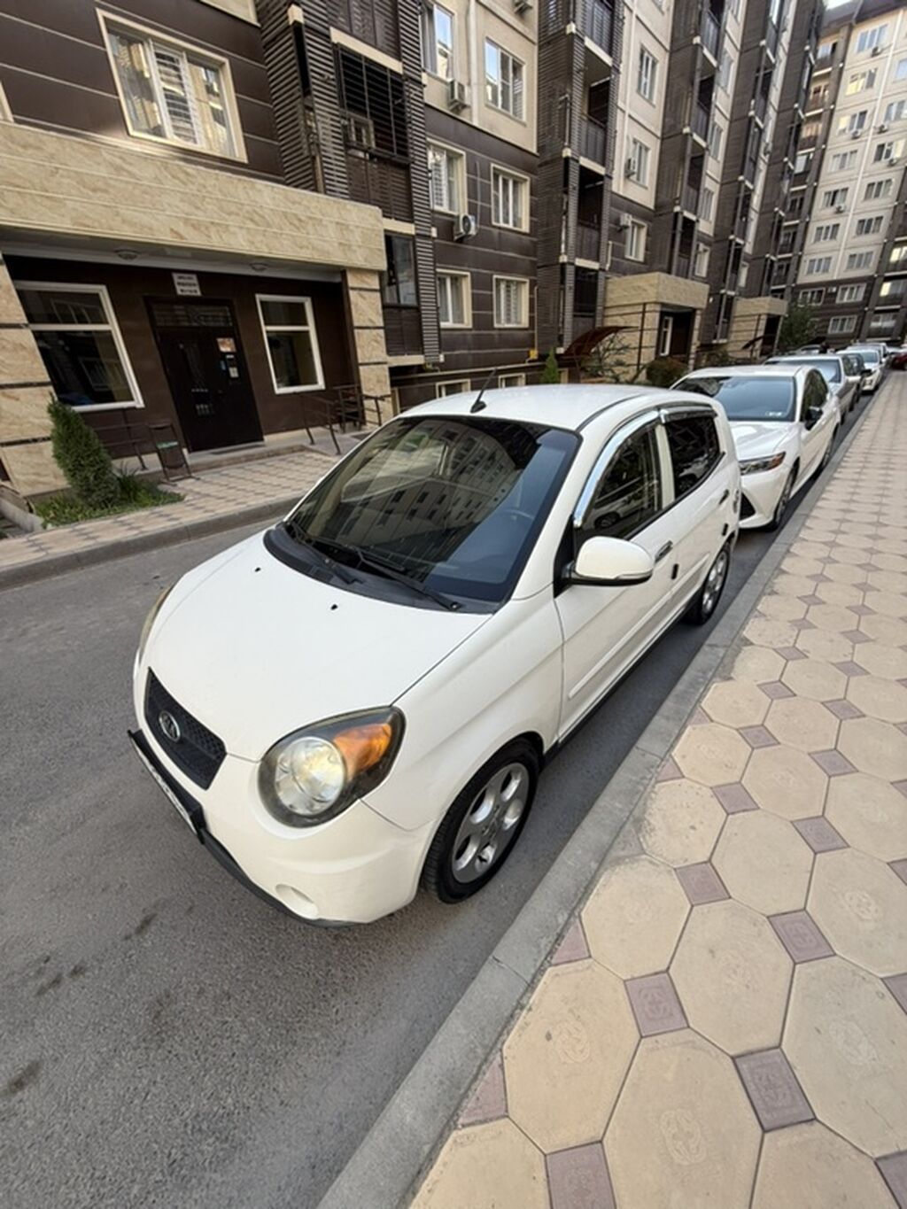 Kia Morning: 2010 г., 1 л, Автомат, Бензин, Хэтчбэк: фото 4