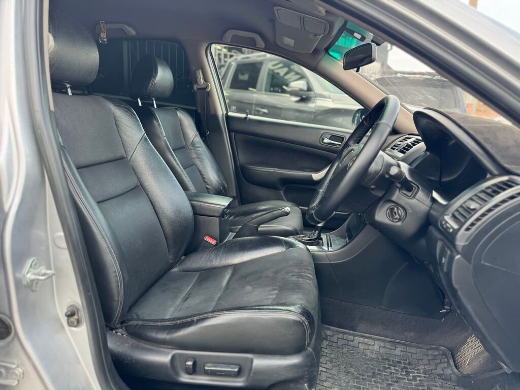 Honda Accord: 2003 г., 0.4 л, Автомат, Бензин: фото 4