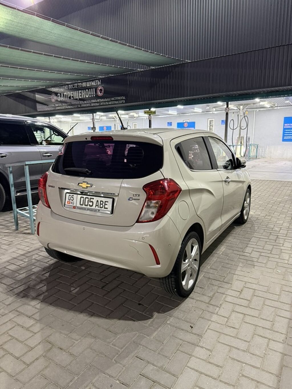 Chevrolet Spark: 2016 г., 1 л, Автомат, Бензин, Хэтчбэк: фото 4