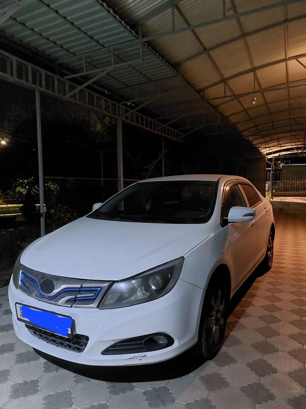 BYD F3: 2017 г., Автомат, Электромобиль, Седан: фото 3