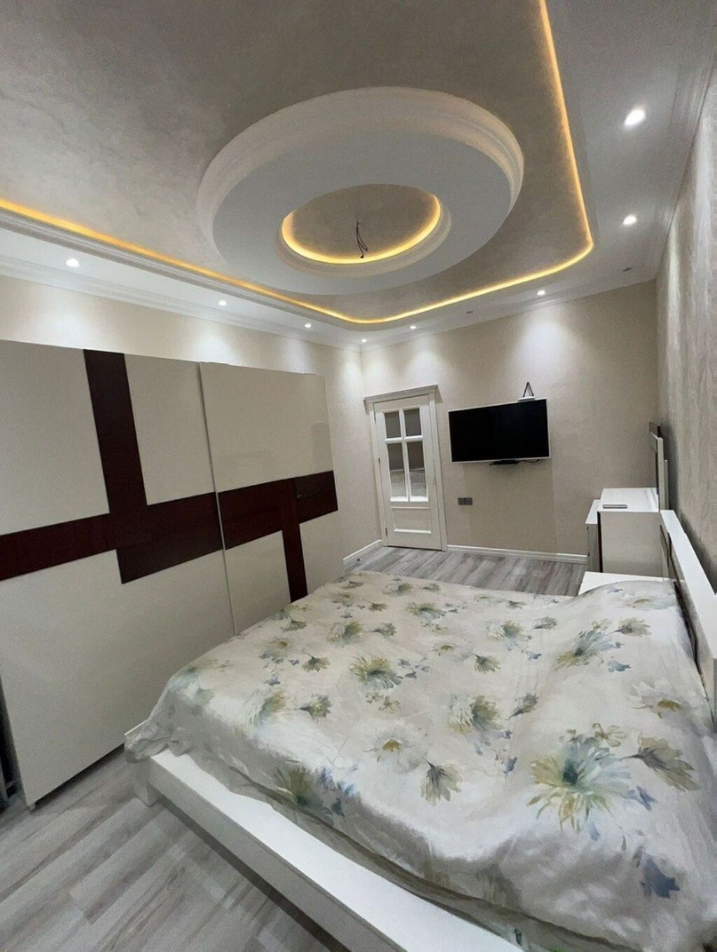2 otaqlı, Yeni tikili, 106 kv. m