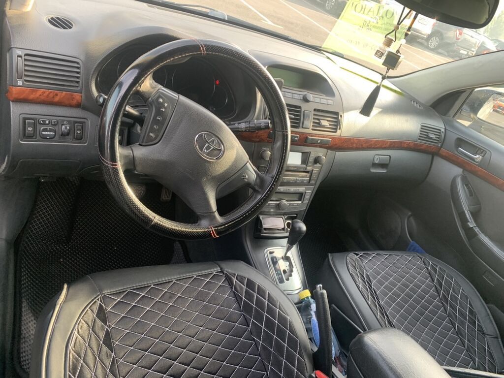 Toyota Avensis: 2003 г., 2 л, Автомат, Бензин, Седан: фото 6