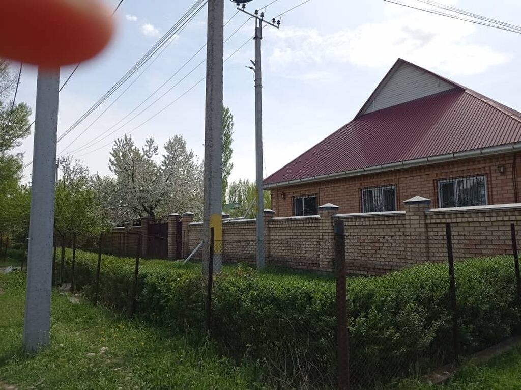 Срочно продаю Большой дом г.Бишкек,Первомайский район ж/м Ак-: фото 3