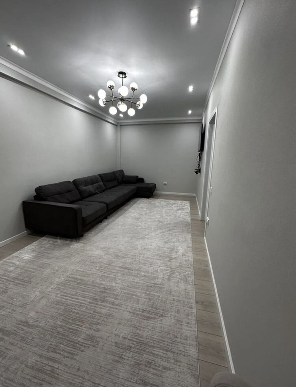2 комнаты, 61 м², Золотой квадрат Элитка, 9 этаж, Евроремонт: фото 3