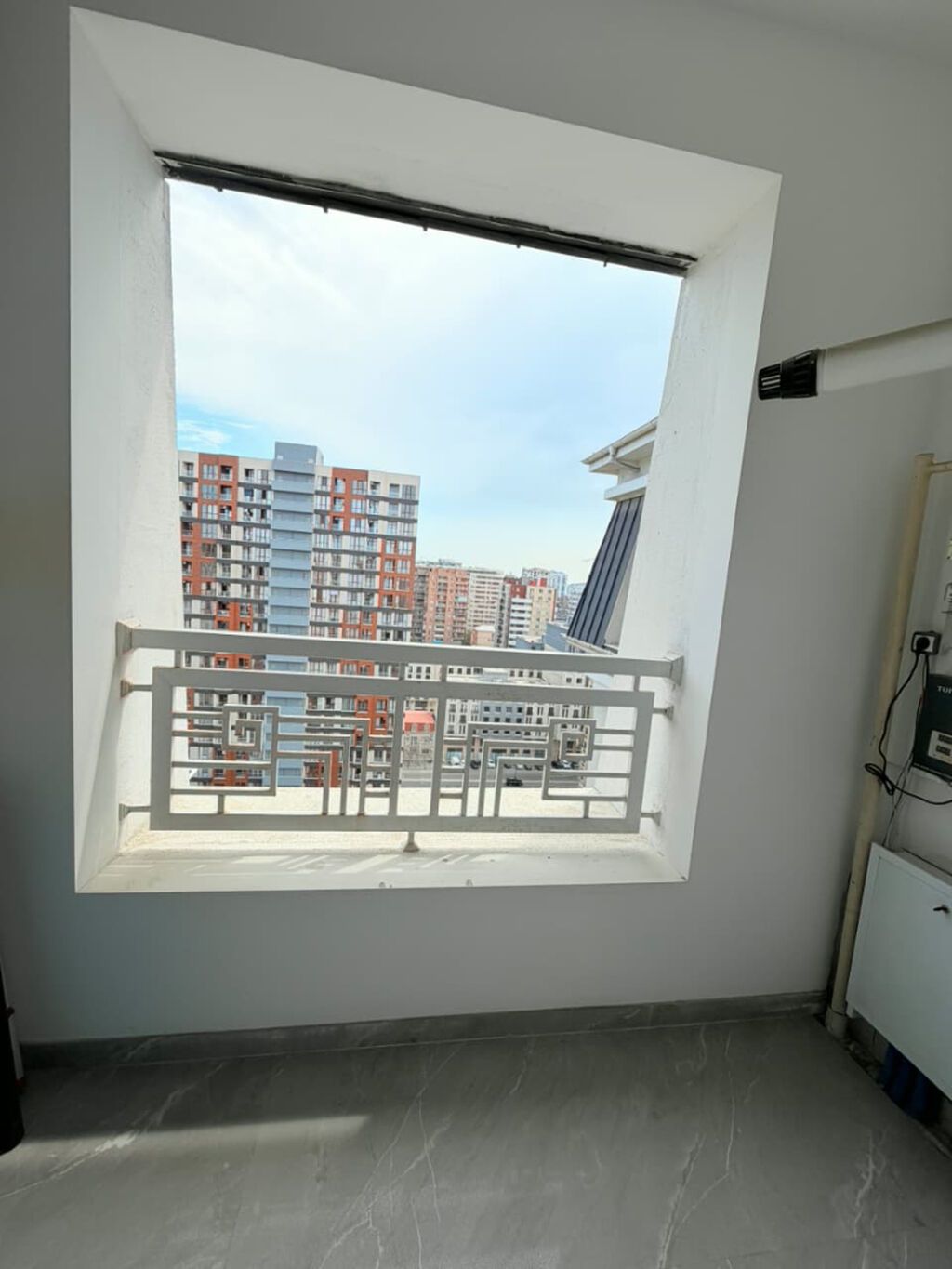 2 otaqlı, Yeni tikili, m. Gənclik, 106 kv. m