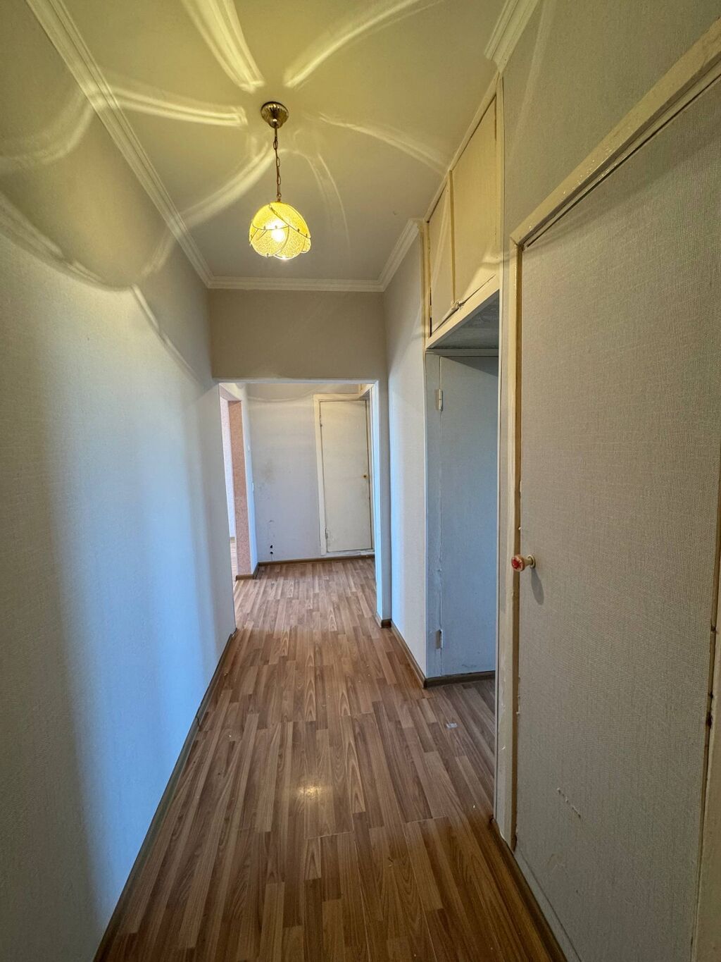 2 комнаты, 54 м², 9 мкр 106 серия, 9 этаж, Старый ремонт: фото 8