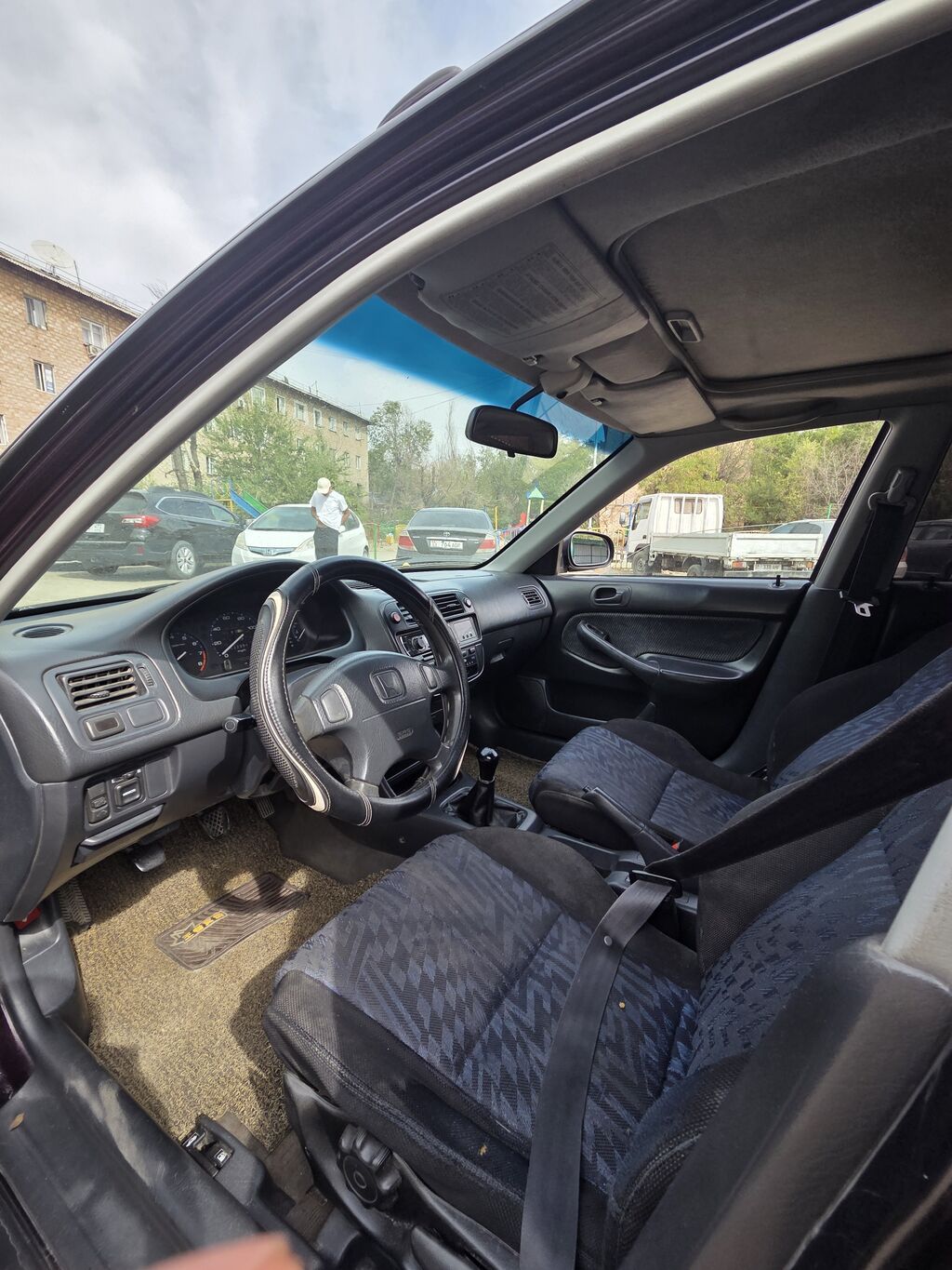 Honda Civic: 1998 г., 1.5 л, Механика, Бензин, Седан: фото 4