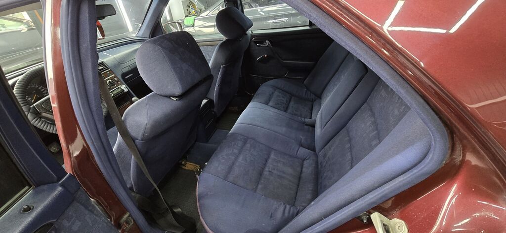 Mercedes-Benz C-Class: 1994 г., 1.8 л, Механика, Бензин, Седан: фото 5