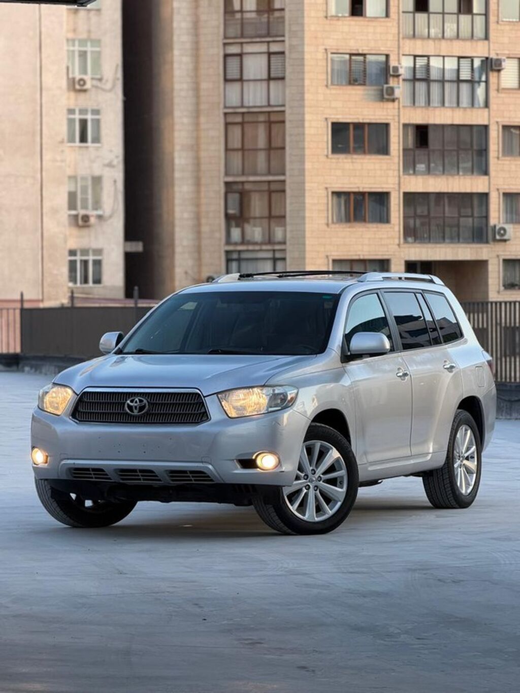 Toyota Highlander: 2010 г., Кроссовер: фото 2