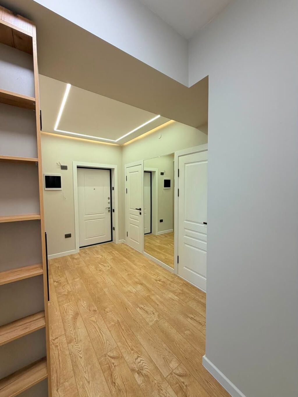 2 комнаты, 70 м², Элитка, 12 этаж, Дизайнерский ремонт — фото 2
