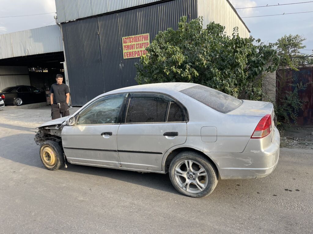 Honda Civic: 2002 г., 1.6 л, Вариатор, Бензин, Седан: фото 4