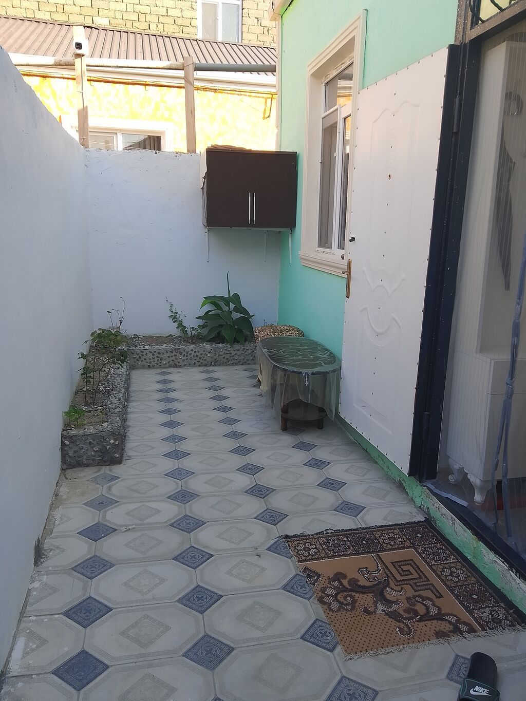 3 otaqlı, 100 kv. m, Yeni təmirli