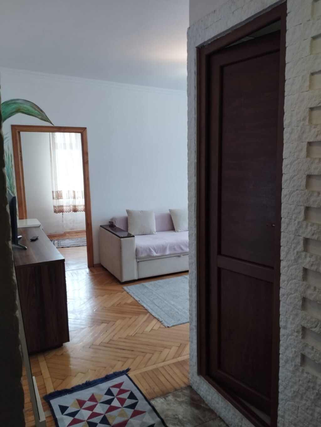 🏡 28 May metrosu yaxınlığında kirayə mənzil 📍 Ünvan: 28 May metrosu
