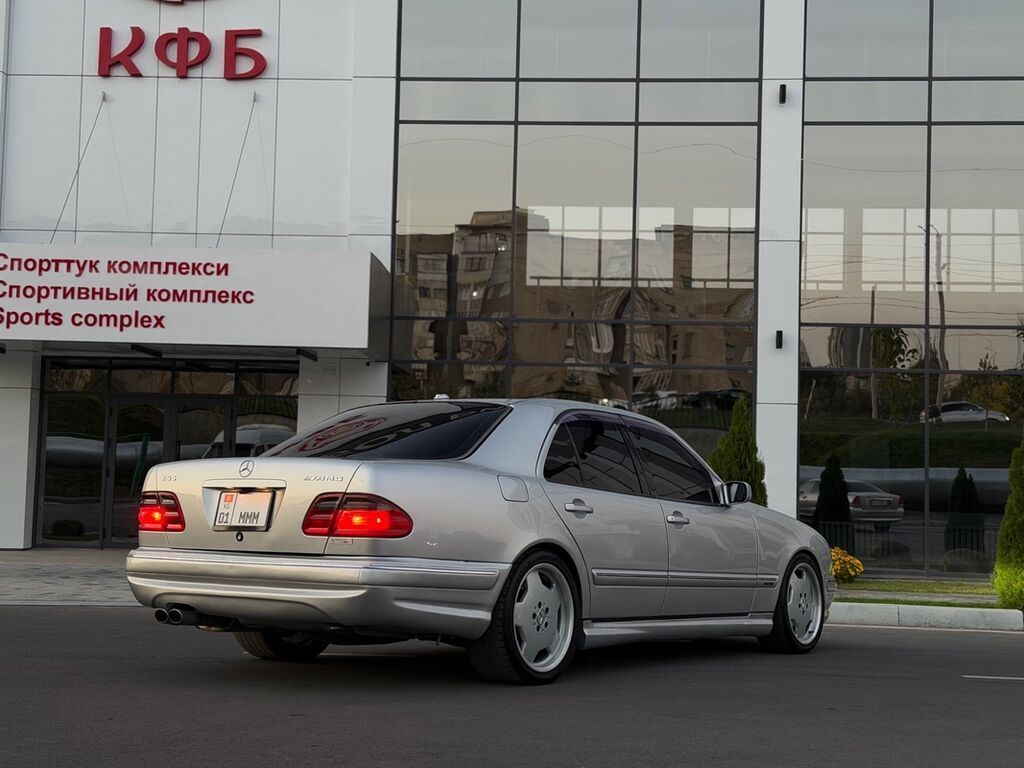 Mercedes-Benz E-Class: 2001 г., Седан: фото 4