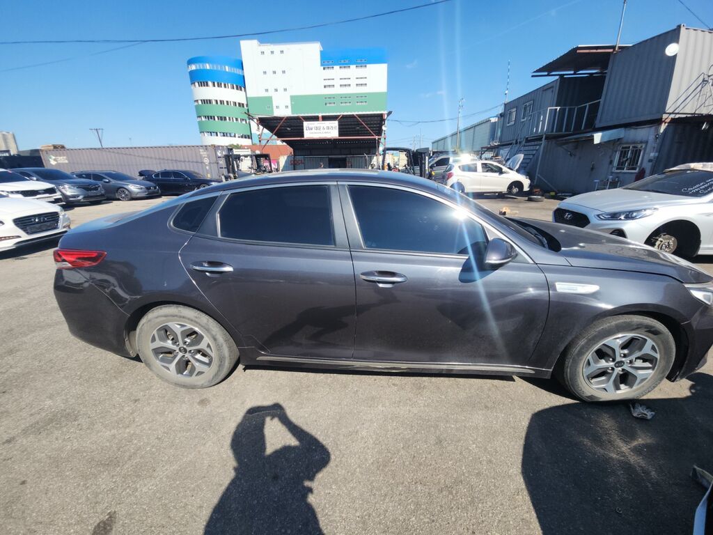 Kia K5: 2019 г., 2 л, Автомат, Гибрид, Седан — фото 1