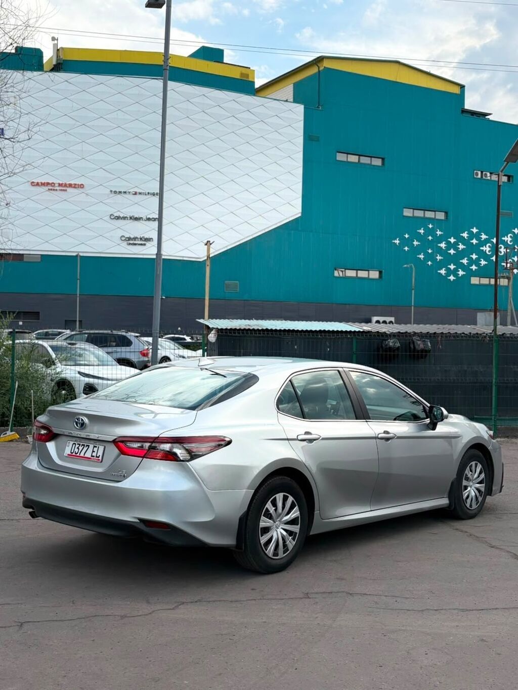 Toyota Camry: 2022 г., 2.5 л, Вариатор, Гибрид, Седан: фото 5