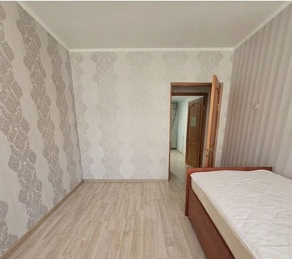 3 комнаты, 58 м², Дордой Плаза ТРЦ 104 серия, 2 этаж, Евроремонт: фото 5