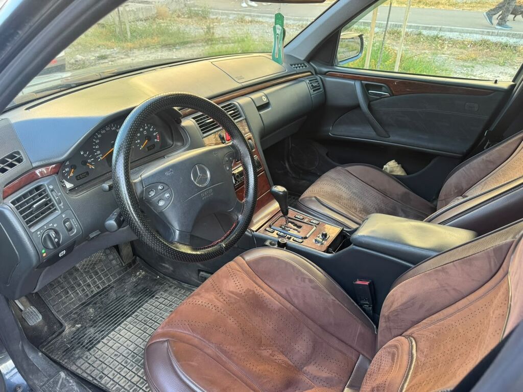 Mercedes-Benz E-Class: 1999 г., 2.4 л, Автомат, Бензин, Седан: фото 8
