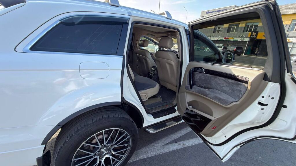 Audi Q7: 2007 г., 3.6 л, Автомат, Бензин, Кроссовер: фото 7