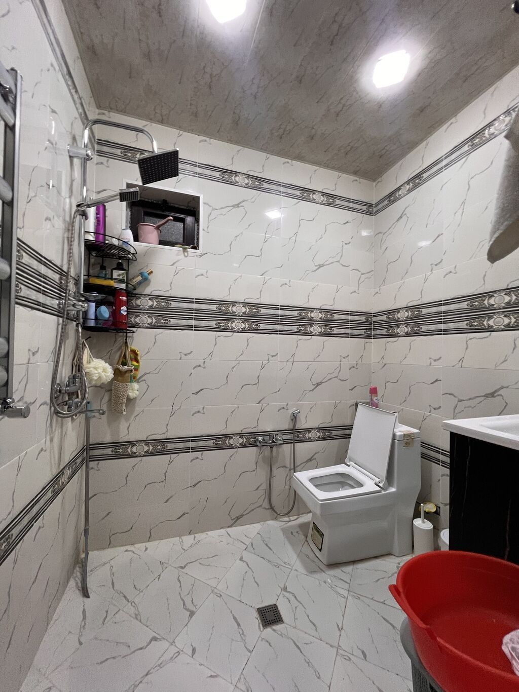4 otaqlı, 115 kv. m, Yeni təmirli