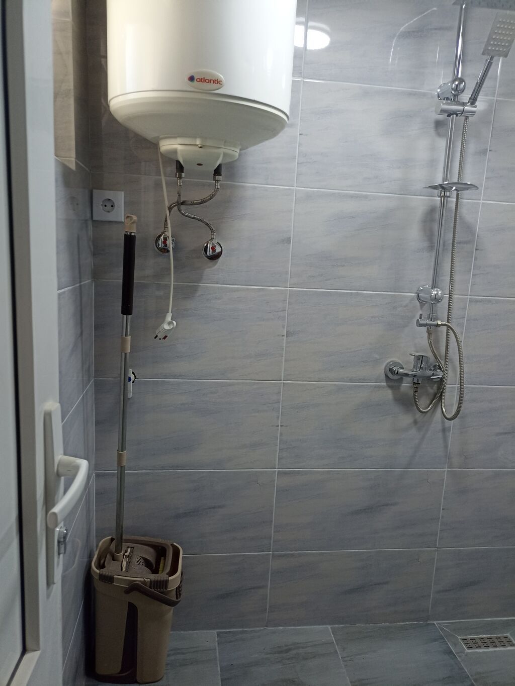 Bakı, M.Ə. Rəsulzadə qəs., 2 otaqlı, Köhnə tikili, 65 kv. m