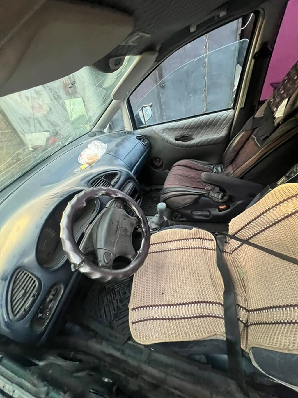 Volkswagen Sharan: 1996 г., Механика, Бензин, Минивэн: фото 3