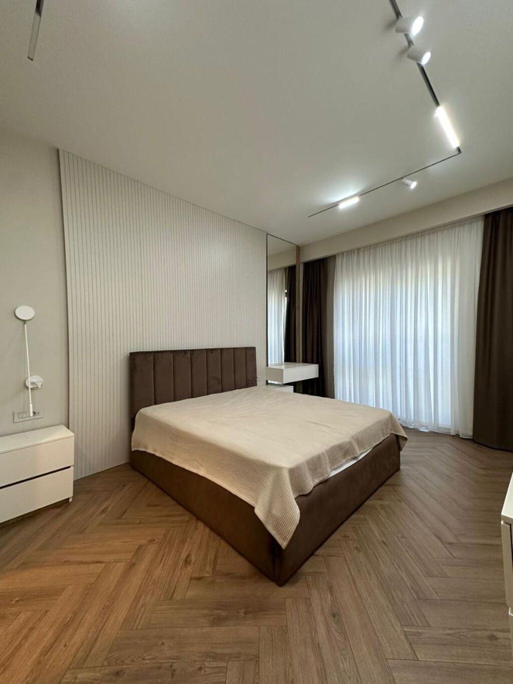 Ağ şəhər, 4 otaqlı, Yeni tikili, m. Xətai, 148 kv. m