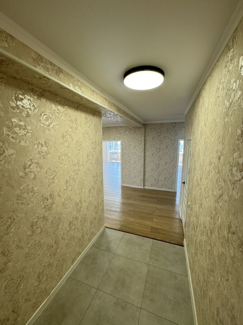 3 комнаты, 158 м², Ала-Арча ТРЦ Элитка, 10 этаж, Косметический ремонт: фото 2