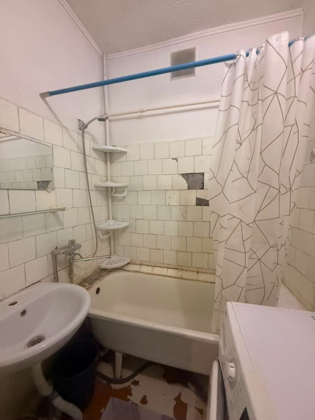 2 комнаты, 46 м², Золотой квадрат Индивидуалка, 5 этаж, Требуется ремонт: фото 3