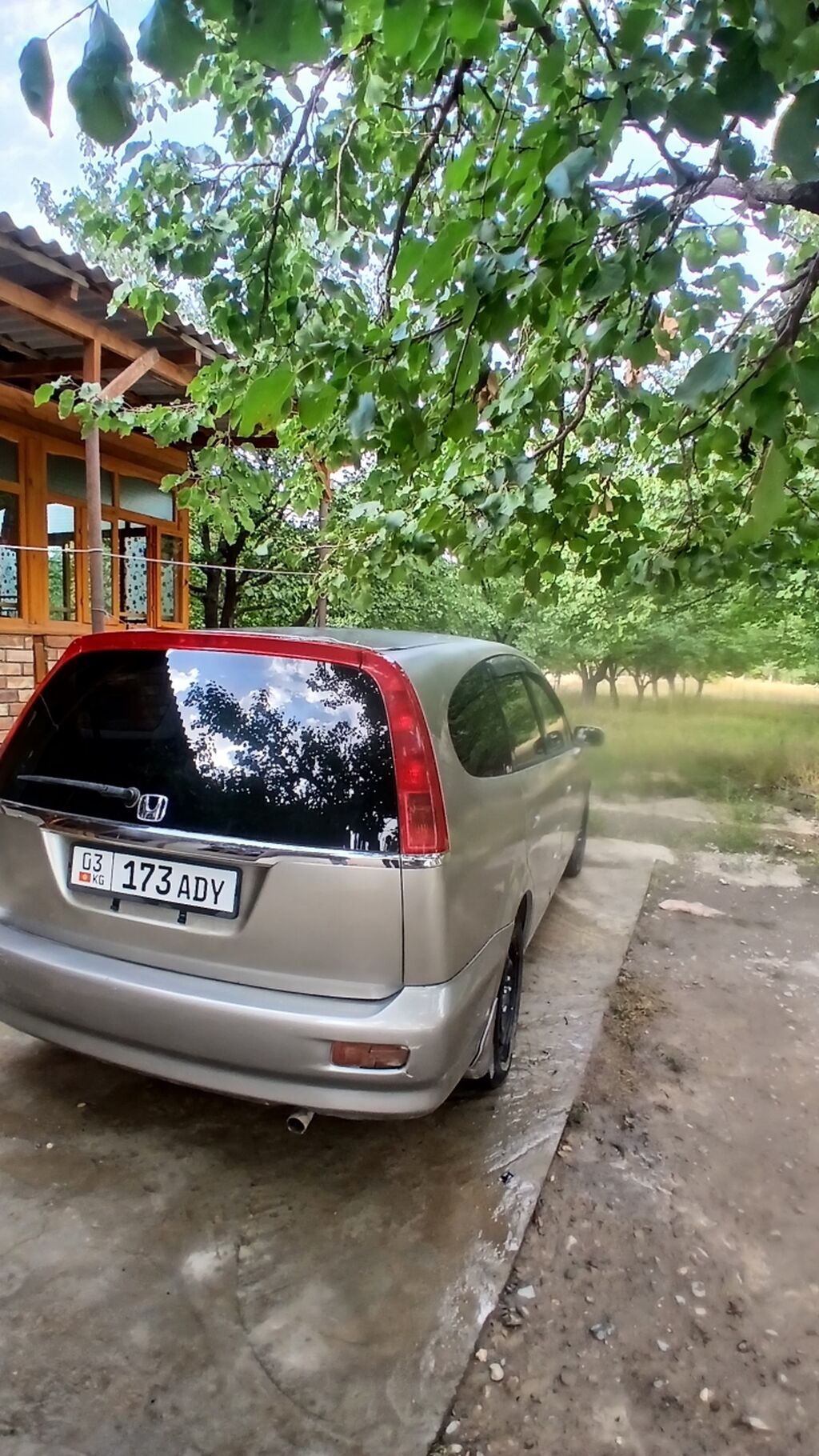 Honda Stream: 2001 г., 1.7 л, Автомат, Бензин, Минивэн: фото 2