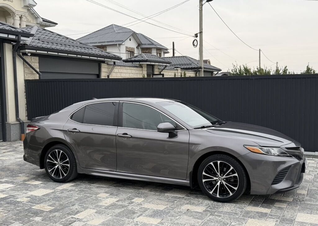 Toyota Camry: 2020 г., 2.5 л, Автомат, Бензин, Седан: фото 5