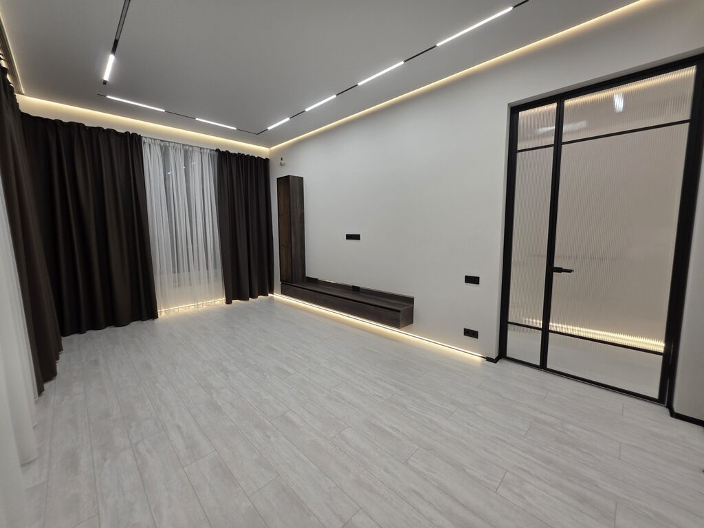 2 комнаты, 80 м², Элитка, 12 этаж, Дизайнерский ремонт — фото 6