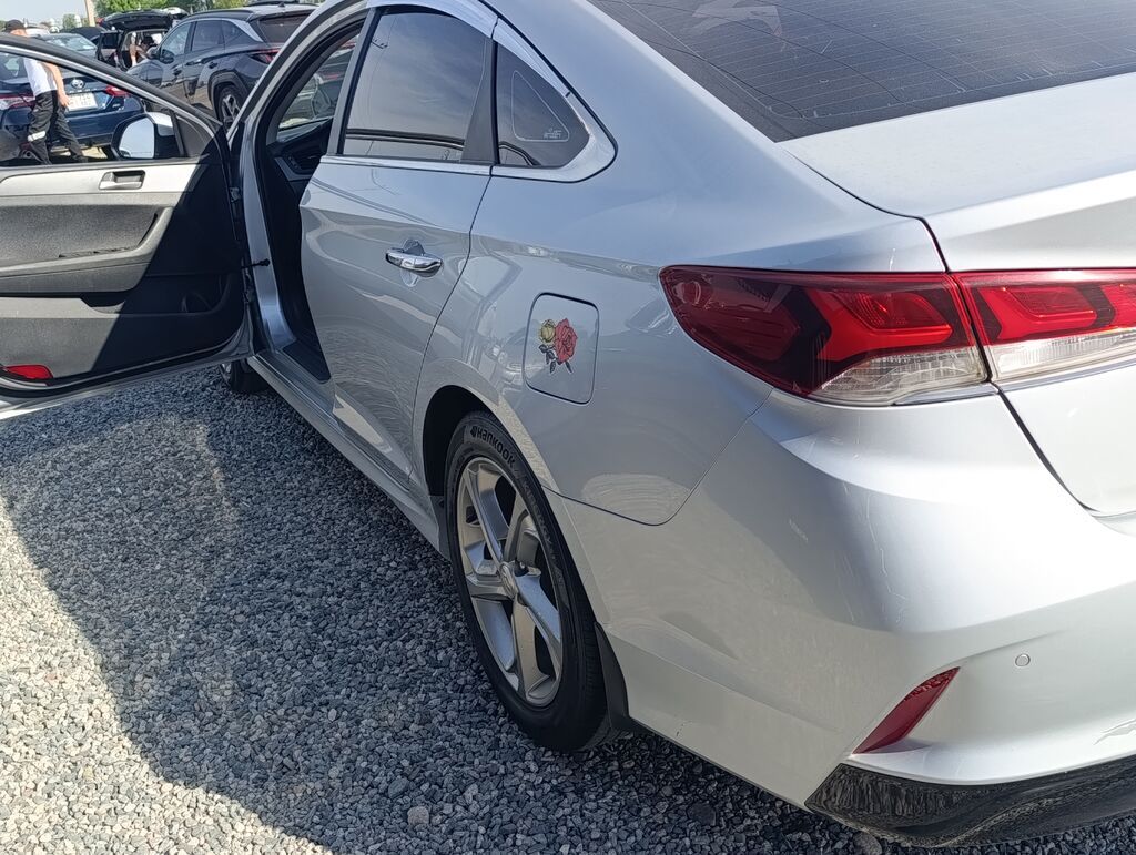 Hyundai Sonata: 2019 г., 2 л, Автомат, Газ, Седан: фото 3