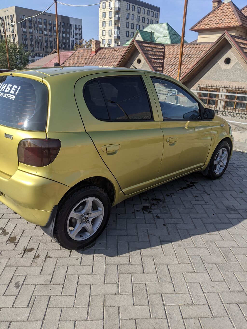 Toyota Yaris: 1999 г., 1 л, Механика, Бензин, Хэтчбэк: фото 3