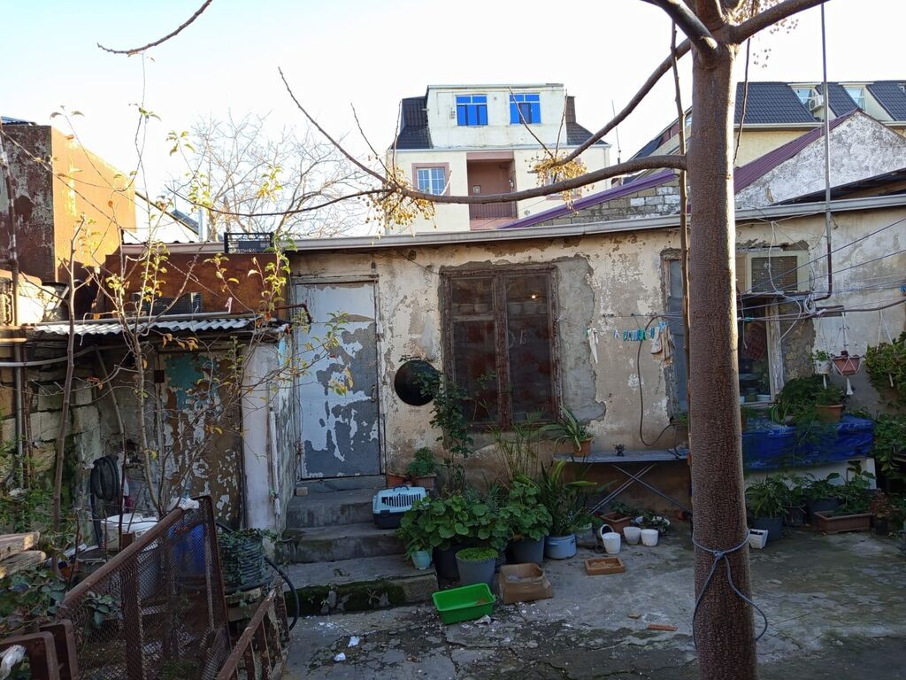 Bakıxanov qəs. 4 otaqlı, 110 kv. m, Kredit yoxdur, Təmirsiz