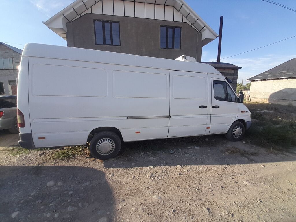 Mercedes-Benz Спринтер: 2004 г., 2.2 л, Механика, Дизель, Фургон: фото 2